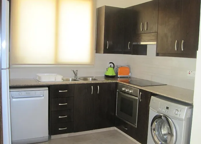 Polyxenia Isaak Heaven Pernera 别墅 *