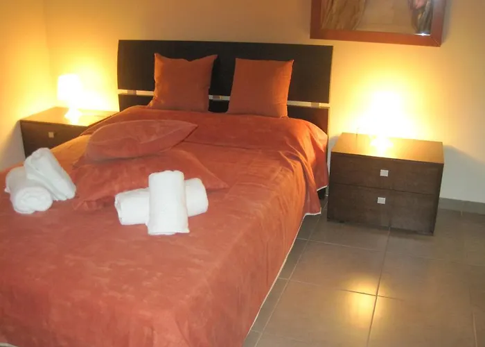 别墅 Polyxenia Isaak Heaven Pernera