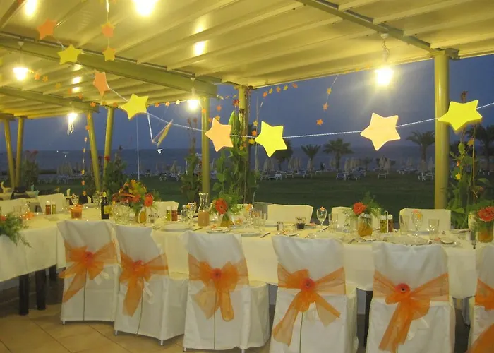 别墅 Polyxenia Isaak Heaven Pernera