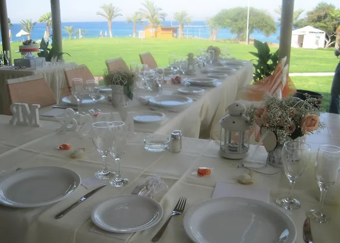 Polyxenia Isaak Heaven Pernera 别墅 *