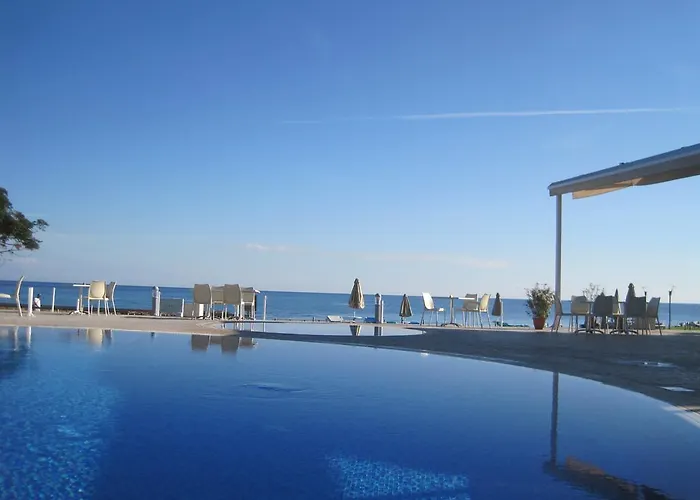 Polyxenia Isaak Heaven Pernera