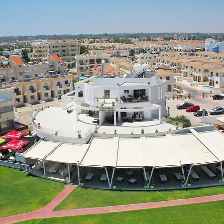 Villa Polyxenia Isaak Heaven Pernera Protaras