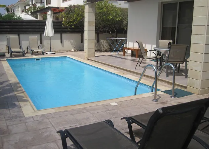 Villa Polyxenia Isaak Heaven Pernera *