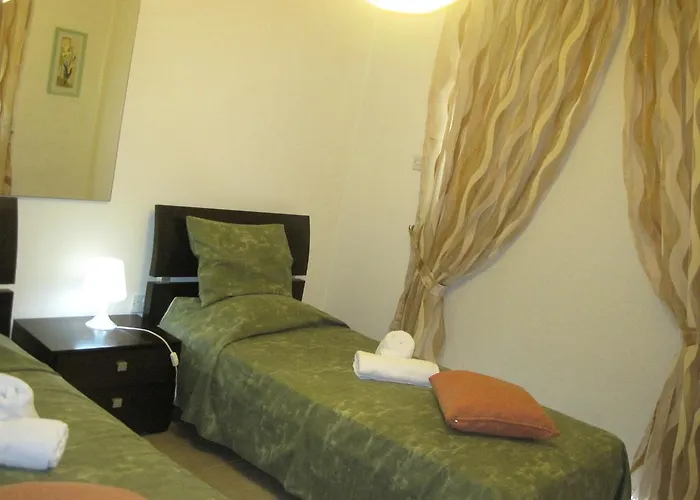 Polyxenia Isaak Heaven Pernera